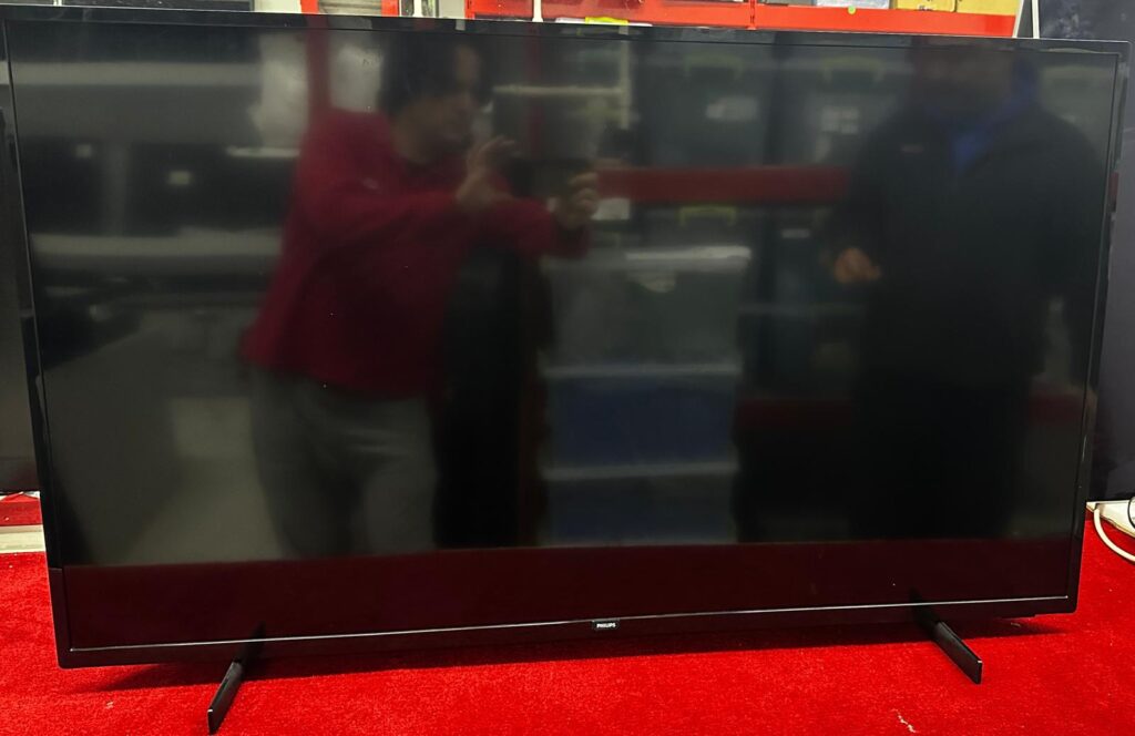 Philips 50PUS7505 model LED televizyonlarda görülen açılmama arızası. Bu arıza genellikle anakart, besleme hattı veya power kart kaynaklıdır. Servisimizde detaylı ölçüm yapılarak onarımı sağlanmaktadır.